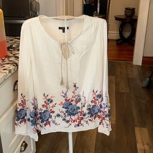 Drew for Anthropologie rayon embroidered blouse.worn‎ once. 138 retail